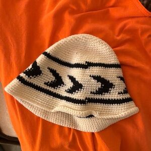 Vintage Handmade Black and White Crochet Hat. Alpaca. Made in Peru